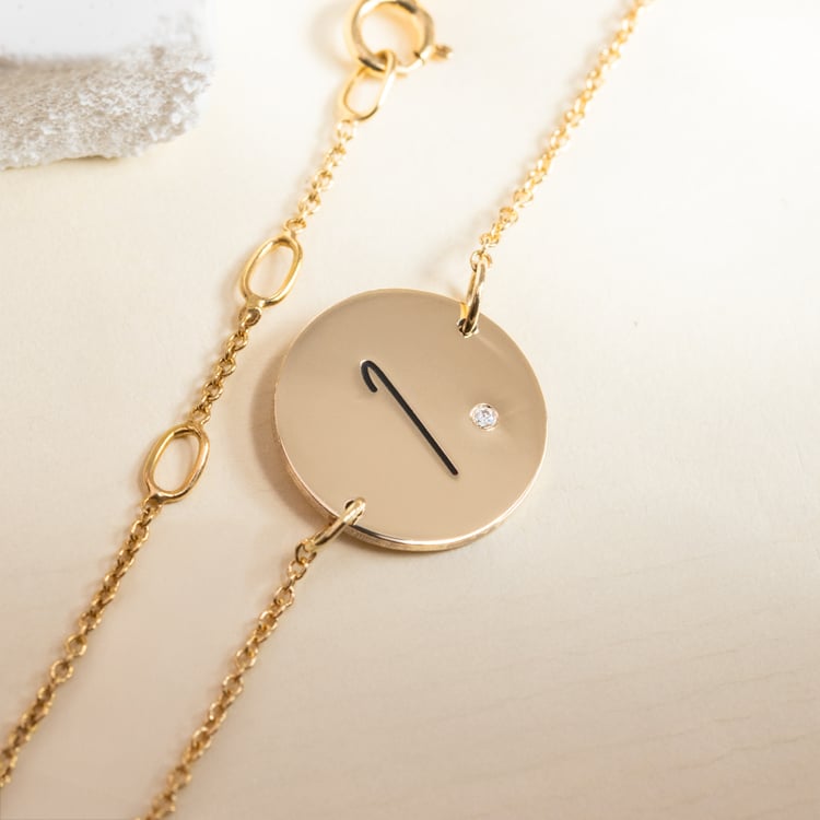 Zlatý náramek s diamantem a s gravírem písmene Dian 150451