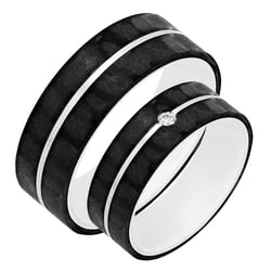 Ploché karbonové snubní prsteny ze zlata s diamantem Semaiah