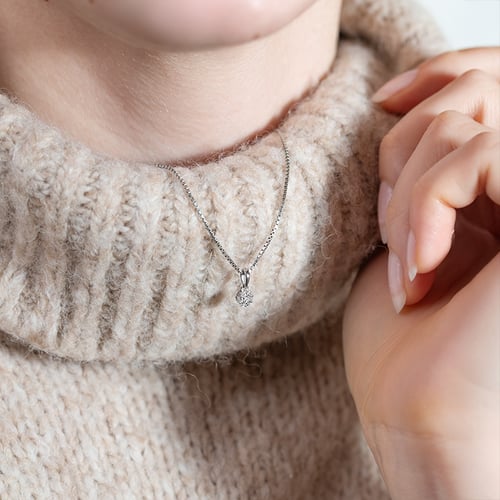 Stříbrný přívěsek s lab-grown diamanty Jenoulita