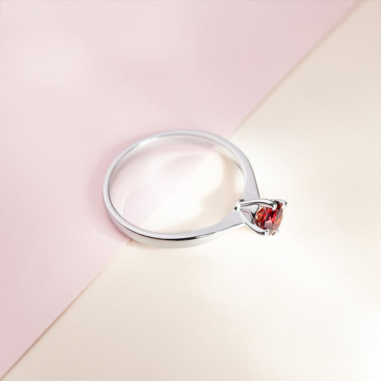 Zásnubní prsten s granátem Mahiya 150130