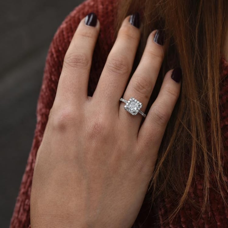 Zlatý vintage zásnubní prsten 49491