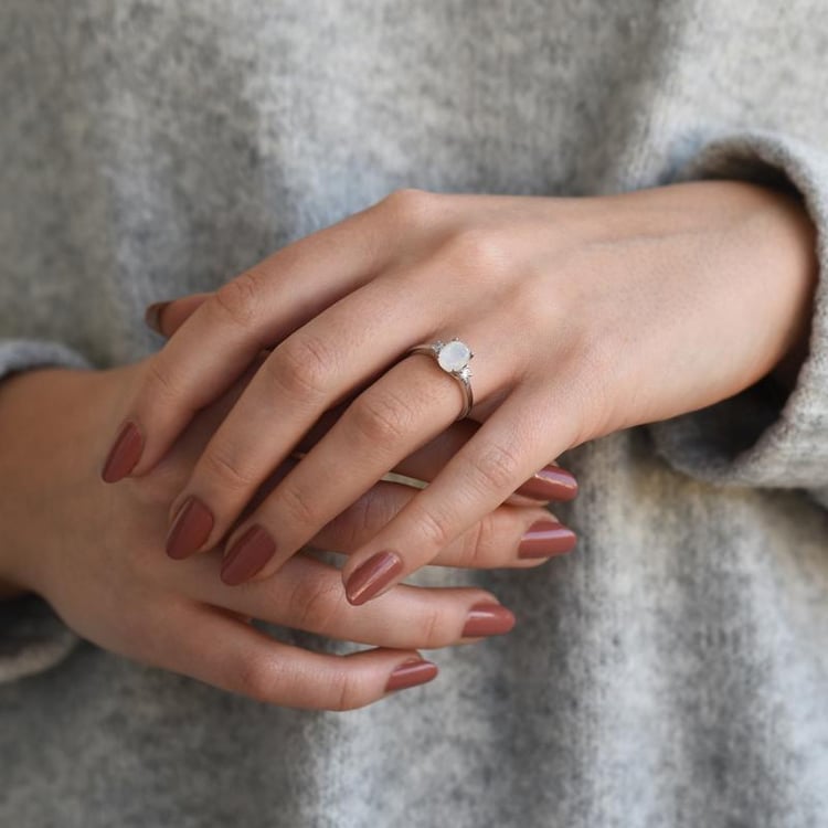 Zlatý prsten s moissanity a měsíčním kamenem 51909