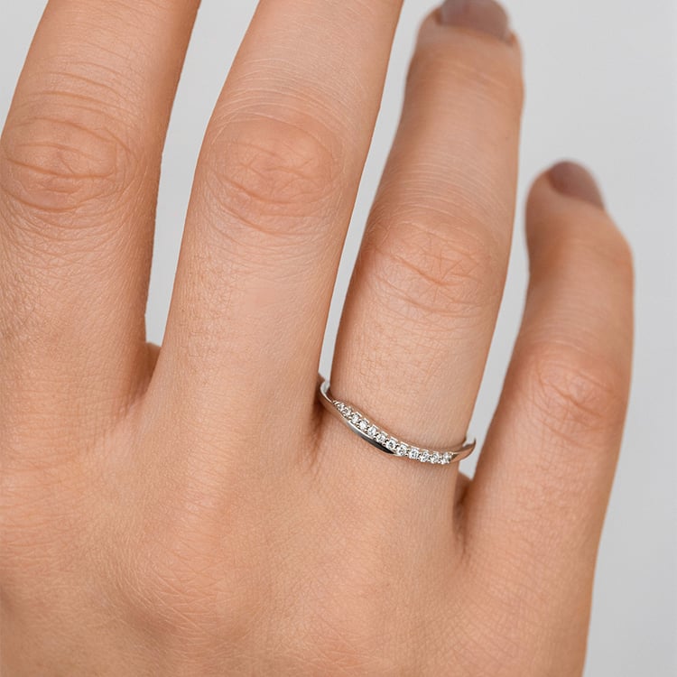 Atypicky zvlněný zlatý prsten s diamanty Vide 160717