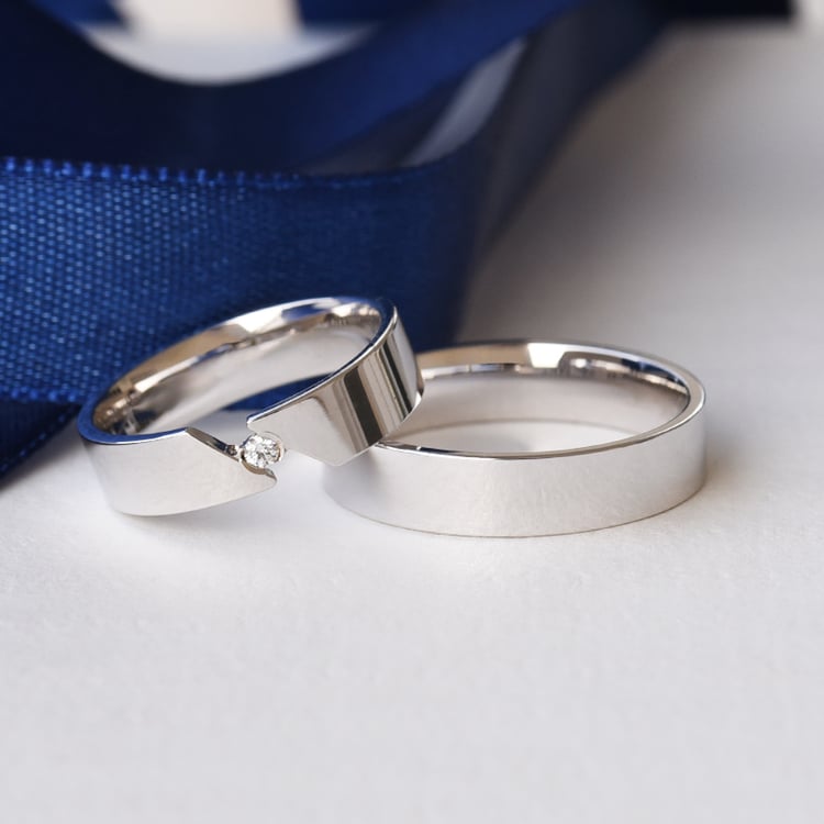 Elegantní snubní prsteny ze zlata 77180