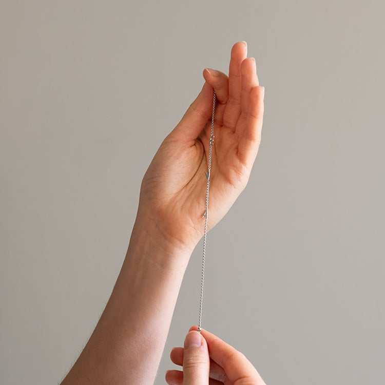 Náhrdelník se 3 písmenky podle vaší volby a diamantem Lupe 145487