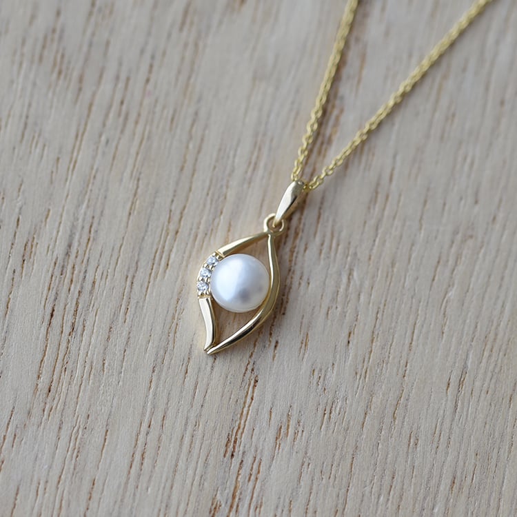 Elegantní zlatý přívěsek 61515