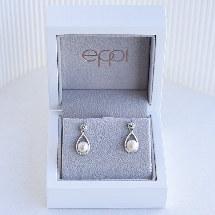 Stříbrné perlové náušnice se zirkony 96436