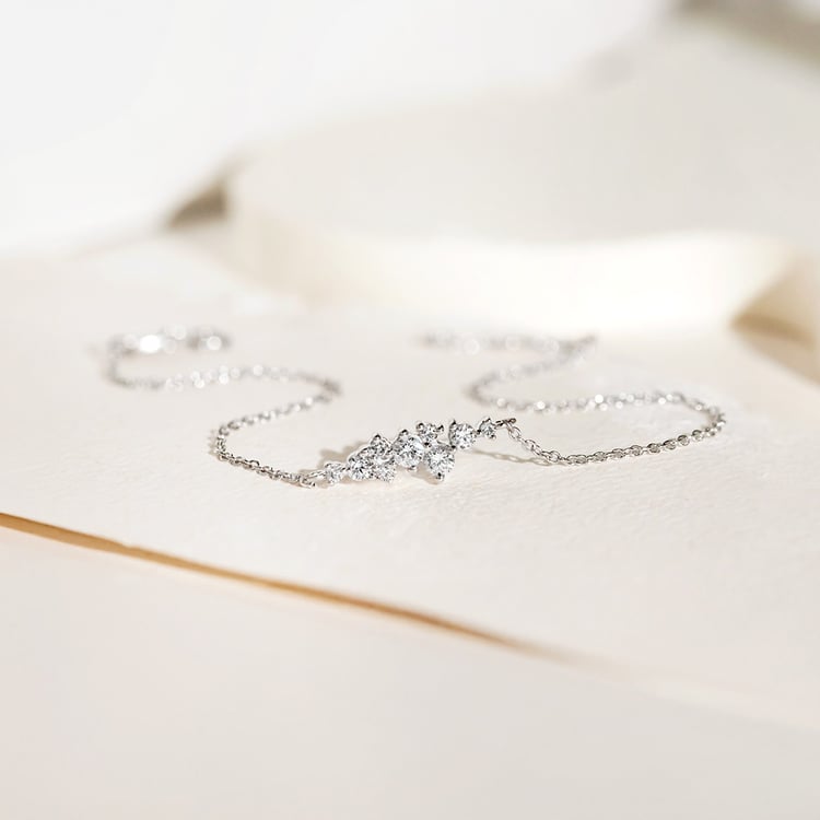 Minimalistický cluster náramek s lab-grown diamanty Kianna 161341