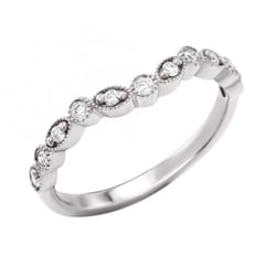 Zlatý eternity prsten s diamanty Lorava