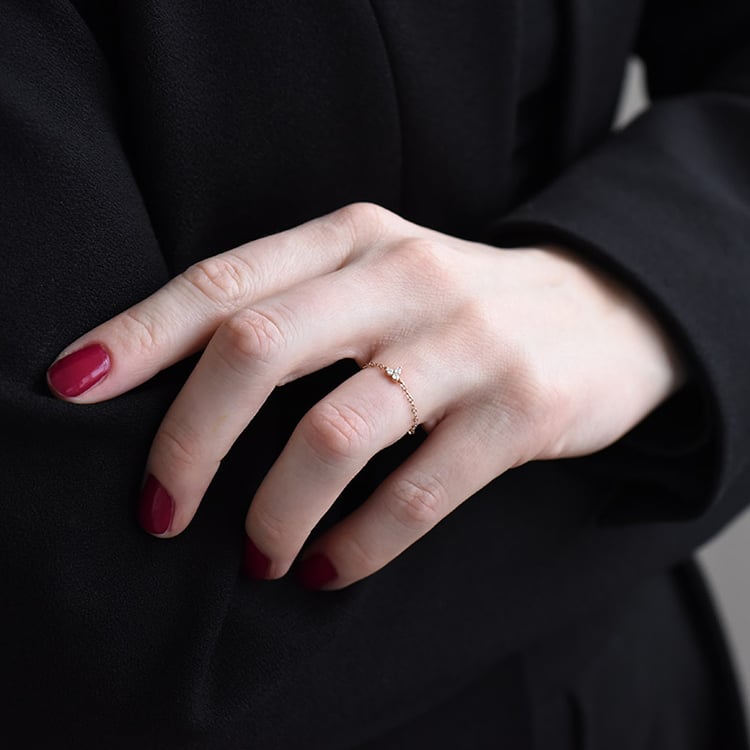 Minimalistický prsten s diamanty 92799