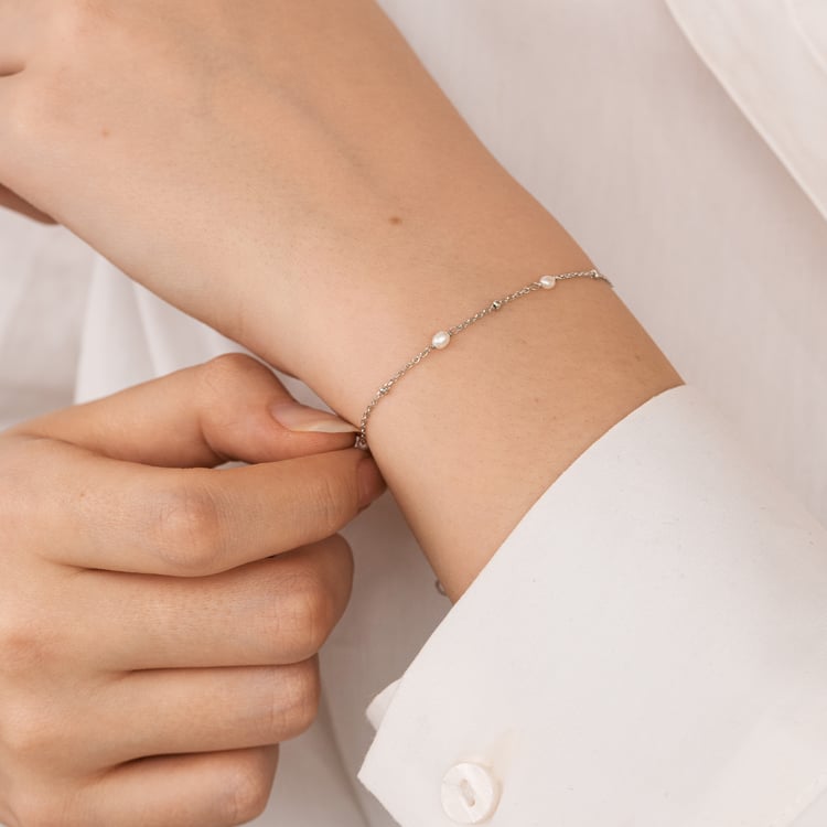 Stříbrný náramek s perlami Malakai 164614