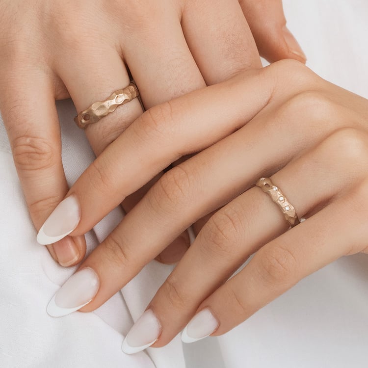 Snubní prsteny z oříškového zlata Rock 163759