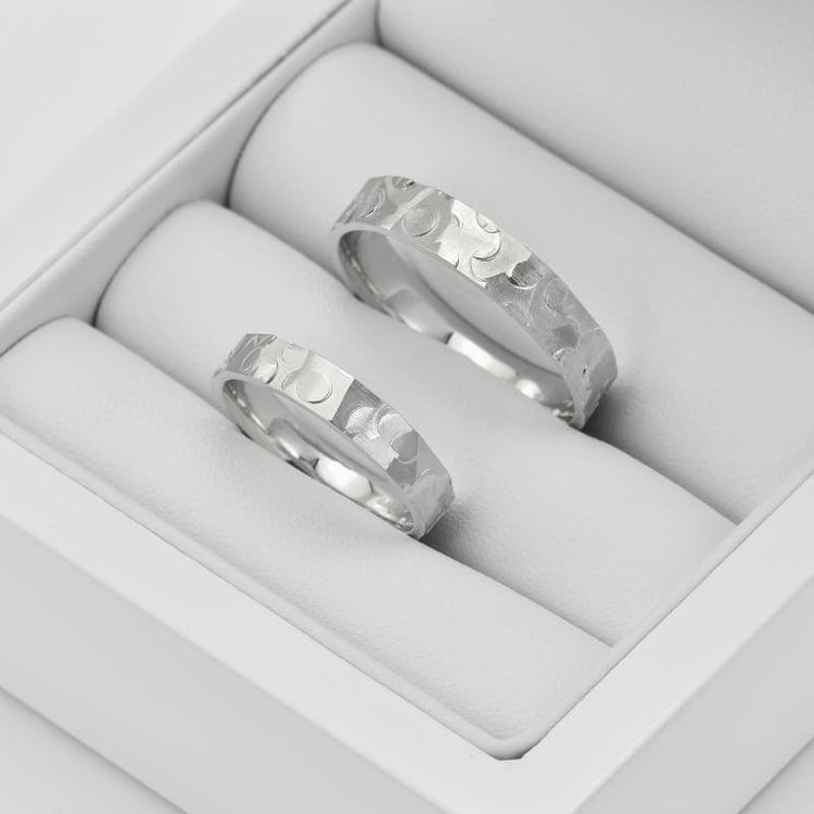 Zlaté snubní prsteny 37788