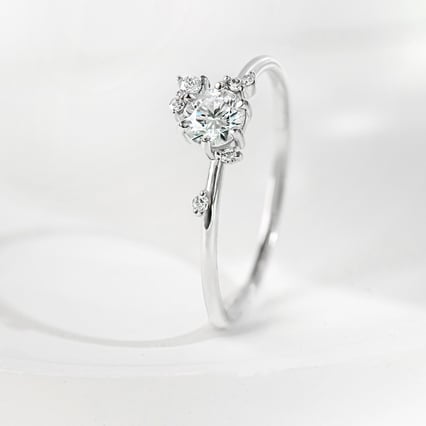 Cluster zásnubní prsten s 0.3ct přírodním diamantem Rosa