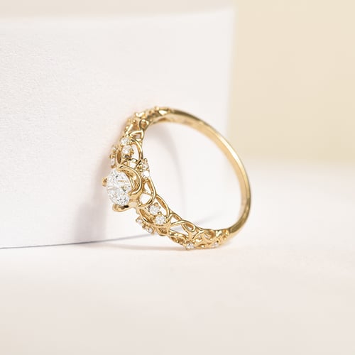 Vintage zásnubní prsten s moissanitem a lab-grown diamanty Chantal