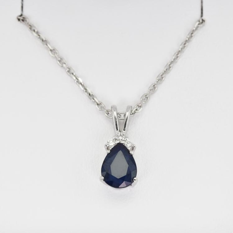 Safírový náhrdelník 13375