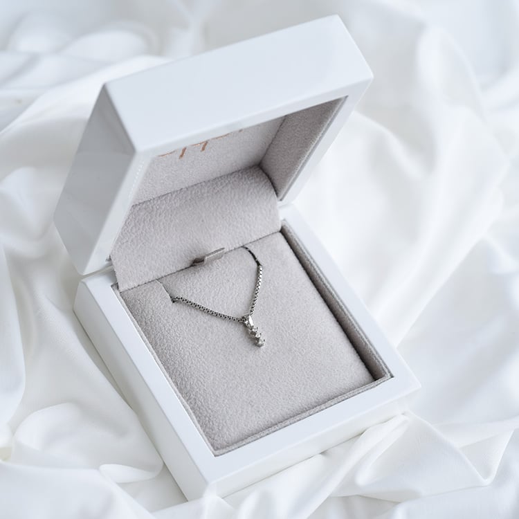 Přívěsek s diamanty ze stříbra 86243