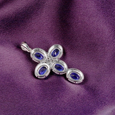 Tanzanitový křížek přívěsek 3680