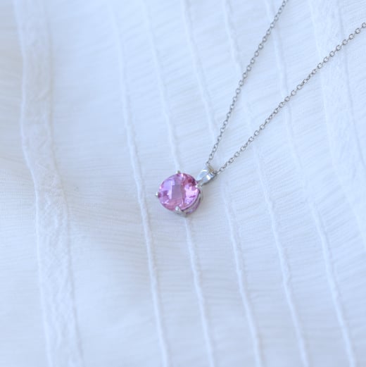 Růžový safír v náhrdelníku 65296