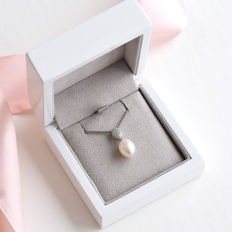 Přívěsek s perlou a zirkony 78130