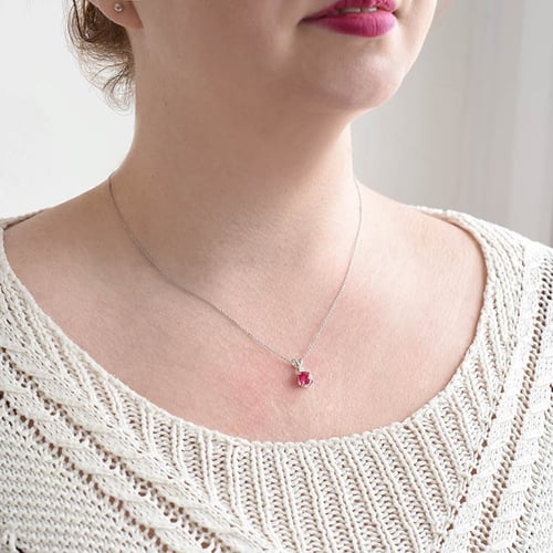 Zlatý rubínový přívěsek s diamantem Emolyna