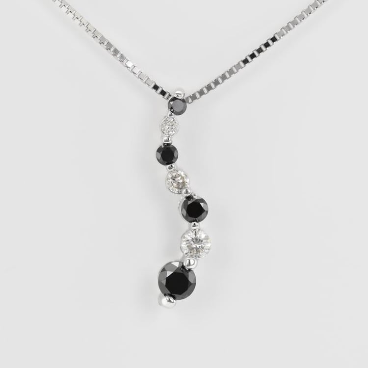 Náhrdelník s diamanty 15306