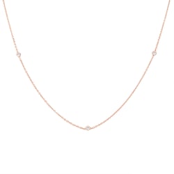 Jemný zlatý náhrdelník se třemi diamanty Pekko