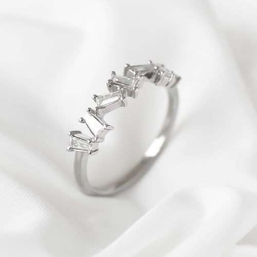 Prsten s baguette diamanty Egino