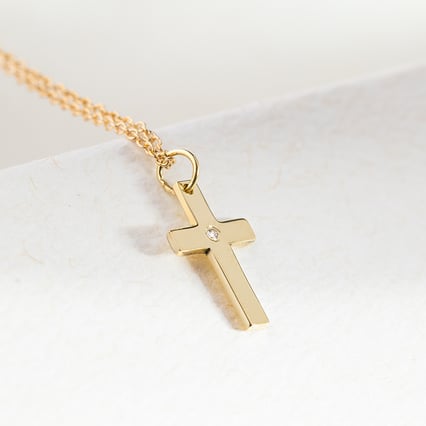 Zlatý křížek pro děti s diamantem Elame