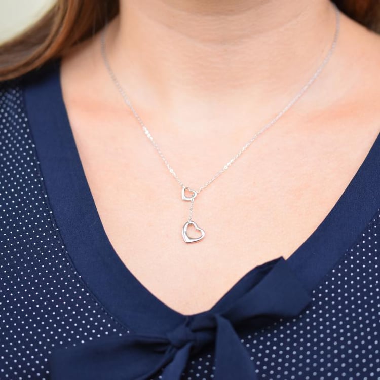 Stříbrný náhrdelník 18535