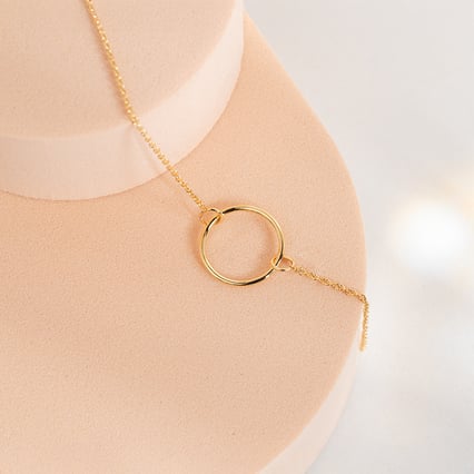 Stříbrný náhrdelník minimalistického tvaru Karma