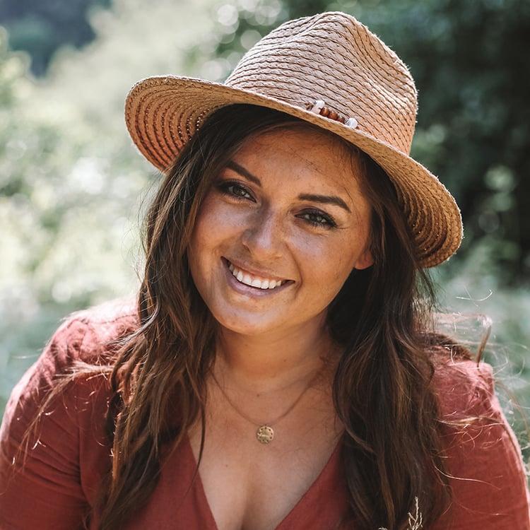 Pozlacený stříbrný přívěsek s gravírem 45890