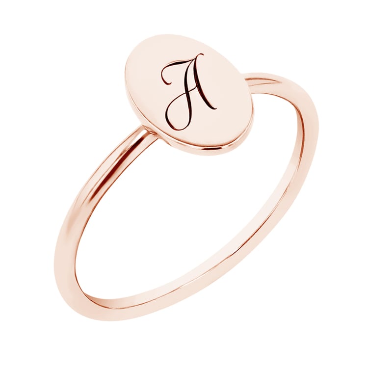 Oválný prsten s gravírem písmene Riley 98508