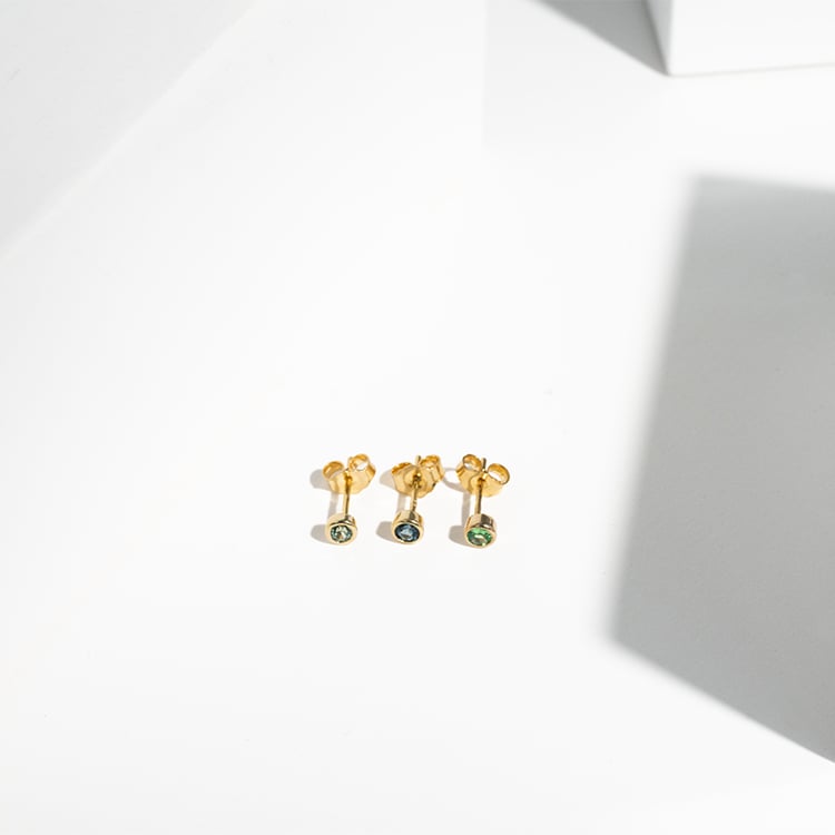 Minimalistické bezel náušnice s londýnskými topazy Tofine 123347