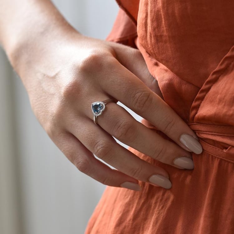 Zásnubní prsten s topazem 9159