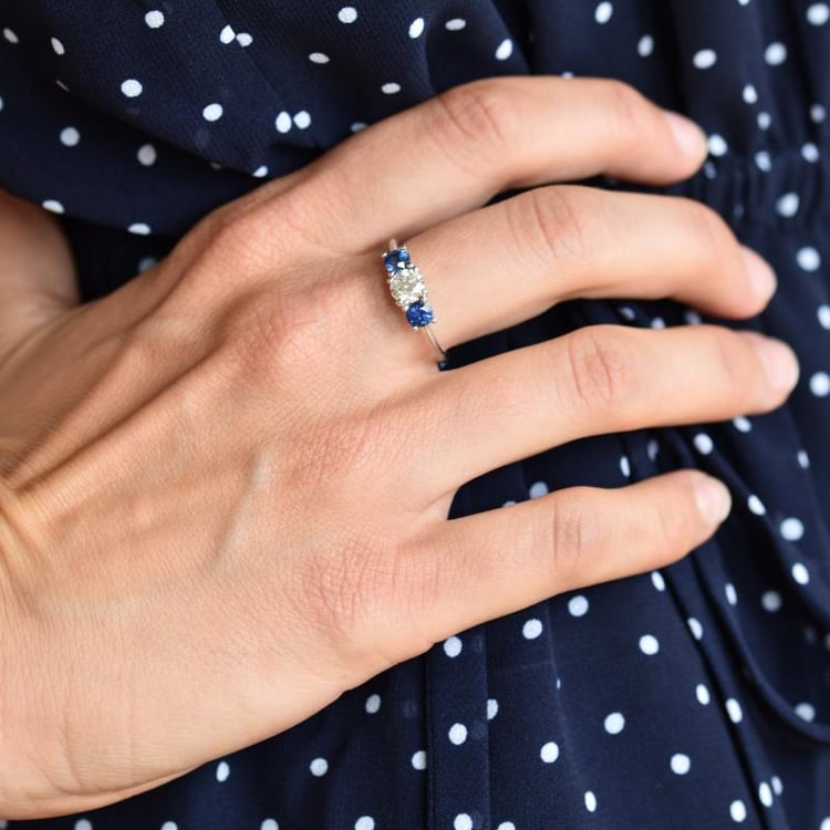 Zlatý prsten s diamantem 20666