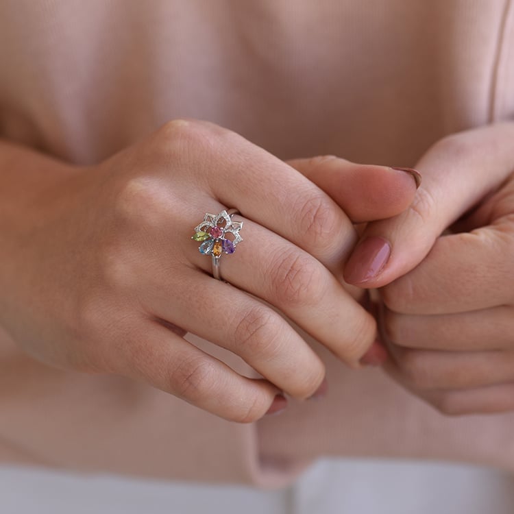 Prsten plný drahokamů 61408