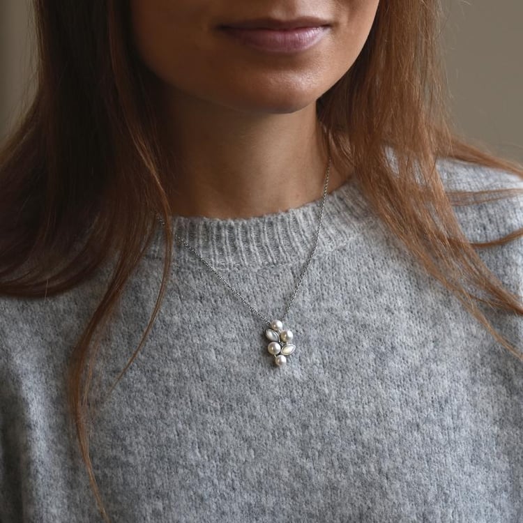 Jemný stříbrný náhrdelník 50800