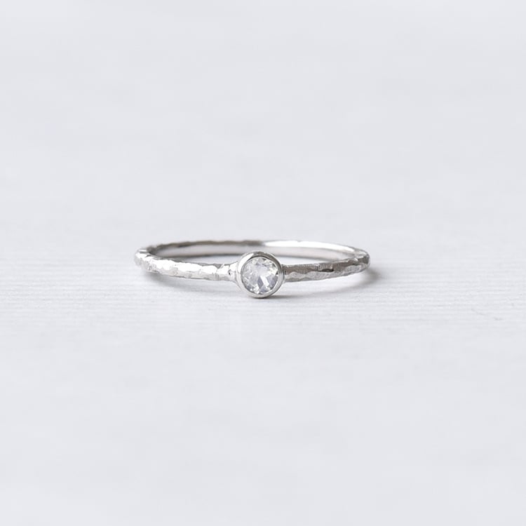 Minimalistický diamantový prsten Emilien 156593