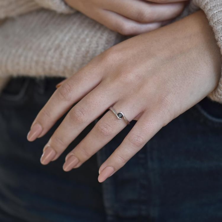 Zlatý zásnubní prsten 16230