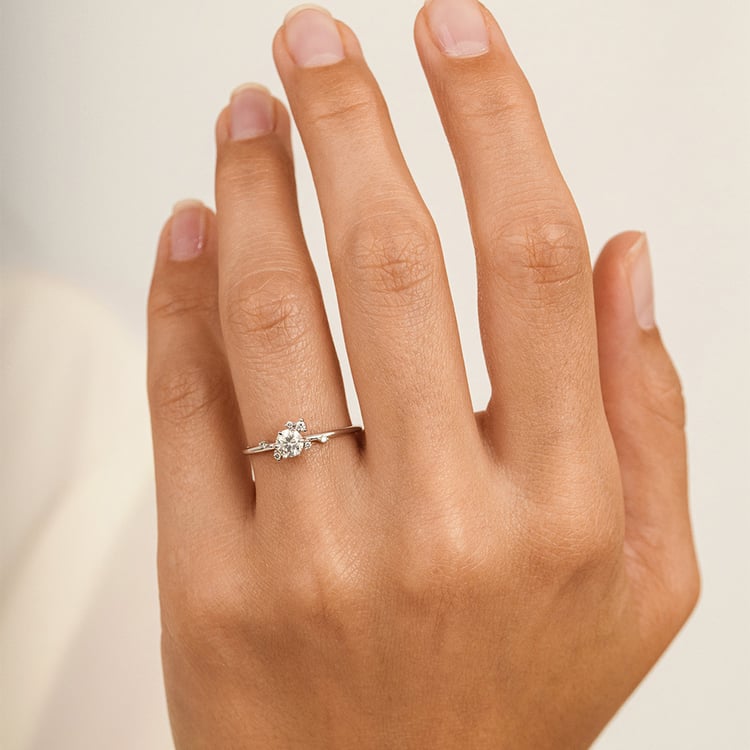 Cluster zásnubní prsten s 0.3ct přírodním diamantem Rosa 162703