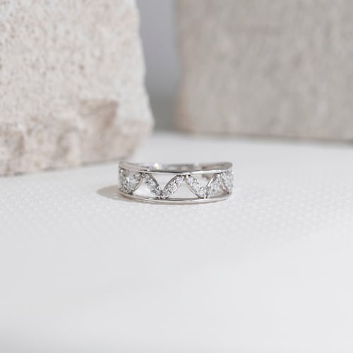 Atypický eternity prsten s lab-grown diamanty Borys