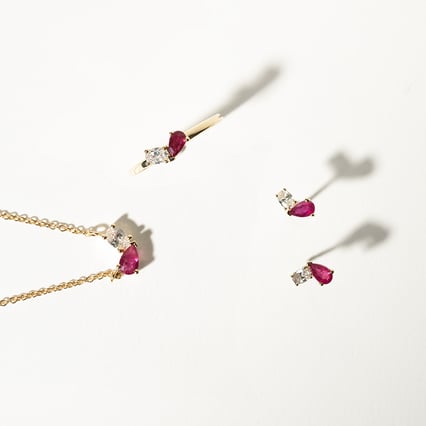 Náušnice Toi et Moi s rubínem a lab-grown diamantem Adelpha