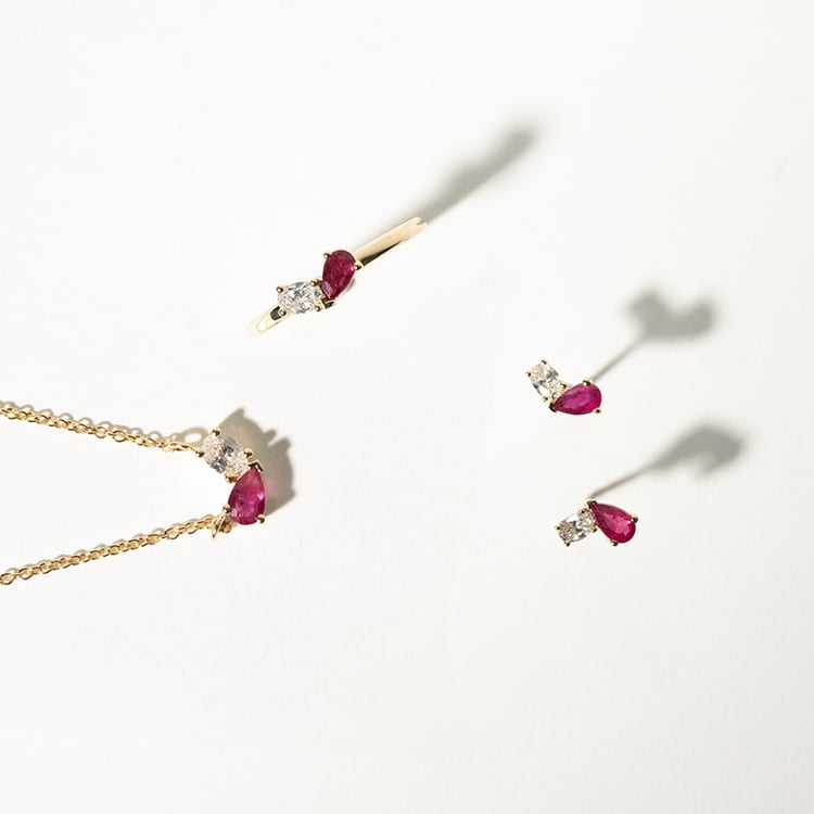 Náušnice Toi et Moi s rubínem a lab-grown diamantem Adelpha 134775