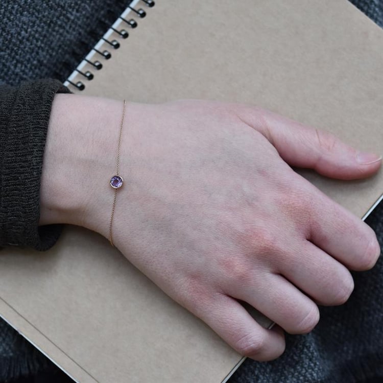 Stříbrný náramek s ametystem Arleth 103110