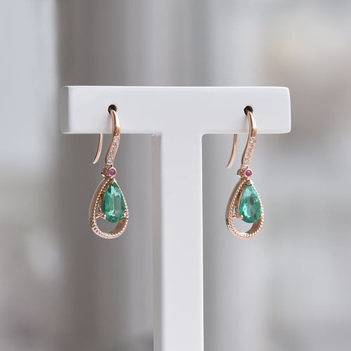 Smaragdové náušnice se safíry a diamanty Elsterna