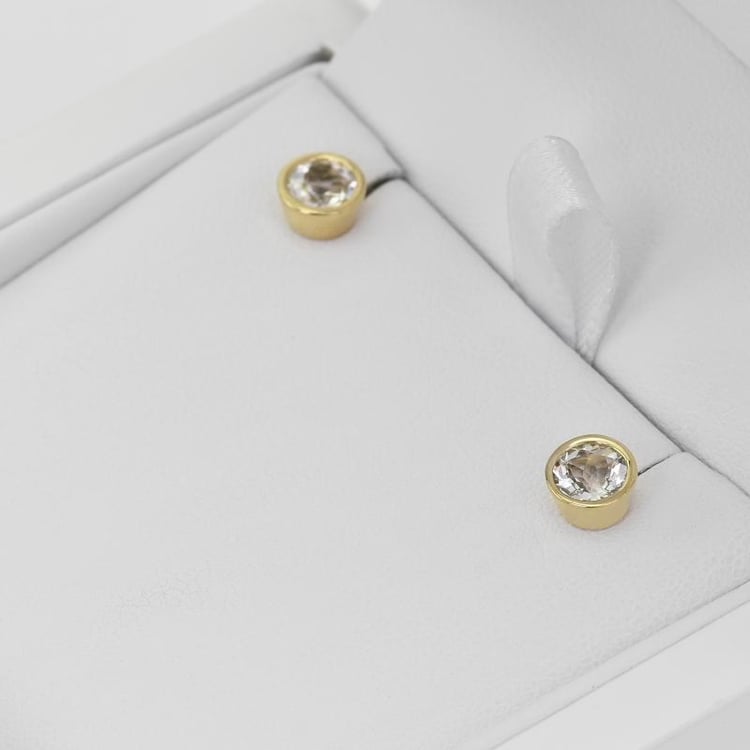 Stříbrné bezel náušnice s bílými topazy Wetty 102816