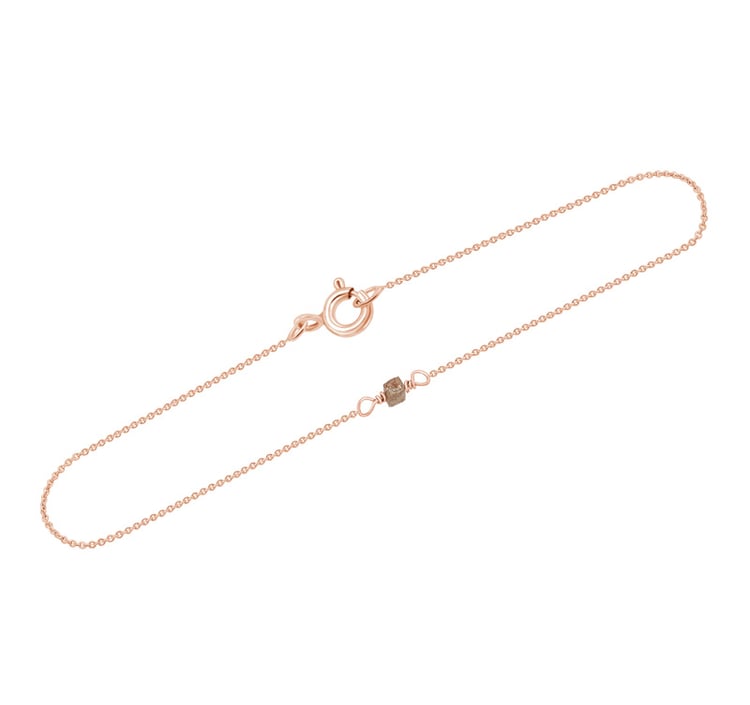 Zlatý náramek s červenou diamantovou kostkou Zeo