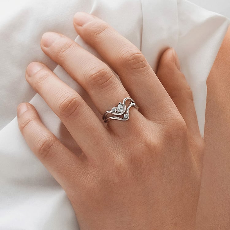 Romantický zásnubní set atypických prstýnků s diamanty 156284