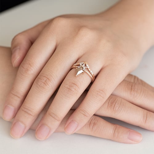 Vykrojený snubní prsten s lab-grown diamanty Patya